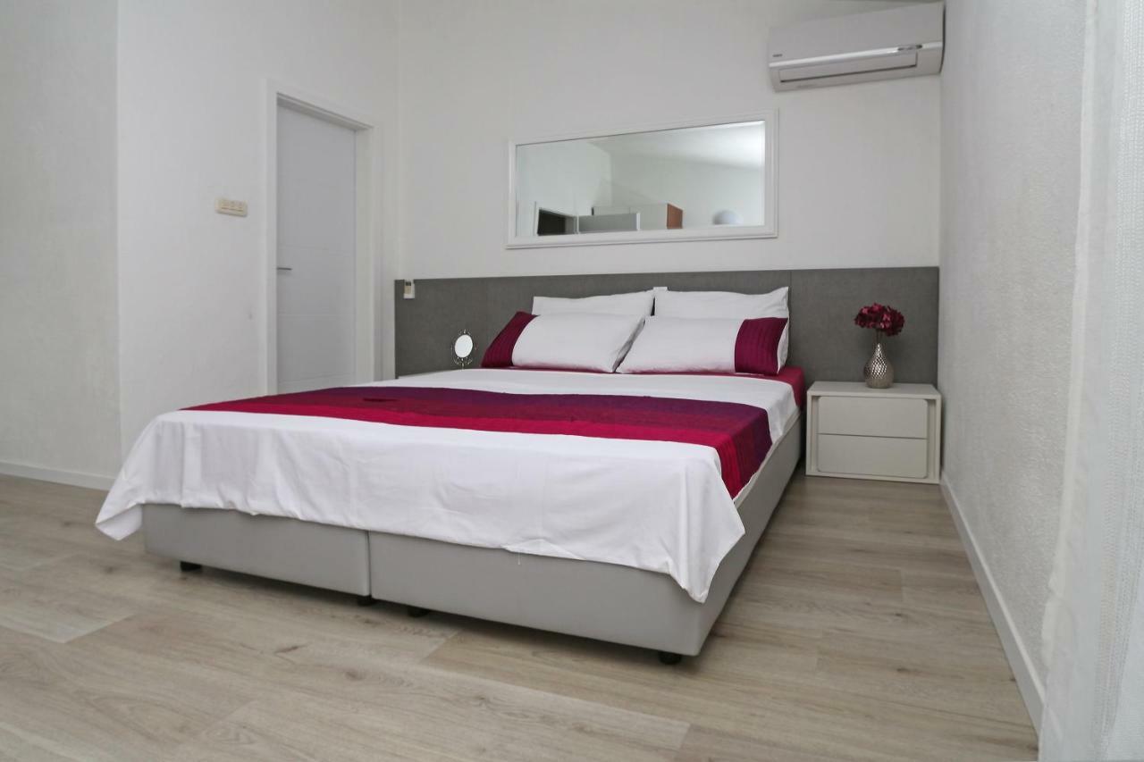 Apartments Turic Makarska Bagian luar foto