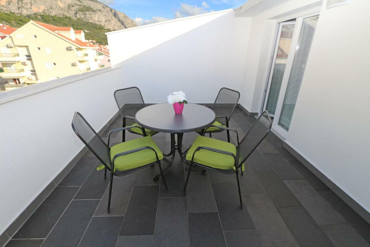Apartments Turic Makarska Bagian luar foto
